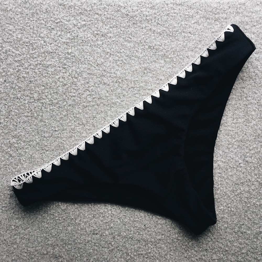 Byrd’s of Paradise Black bikini bottoms
